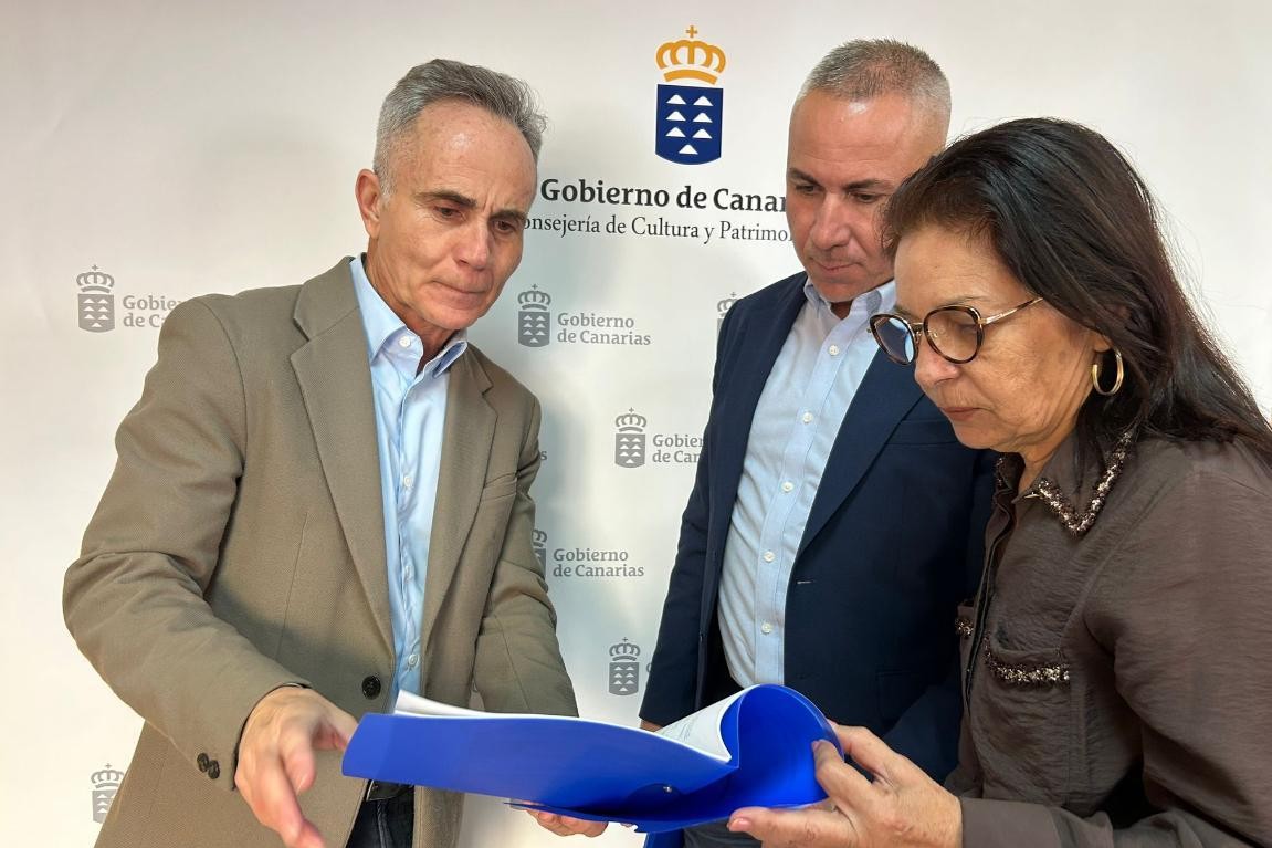 Horacio Umpiérrez, David Alberto y Victoria Cerdeña.