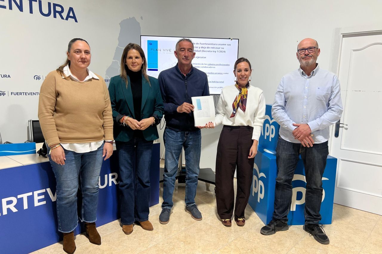 Presentación del Plan Vive del PP, con soluciones sobre vivienda en Fuerteventura