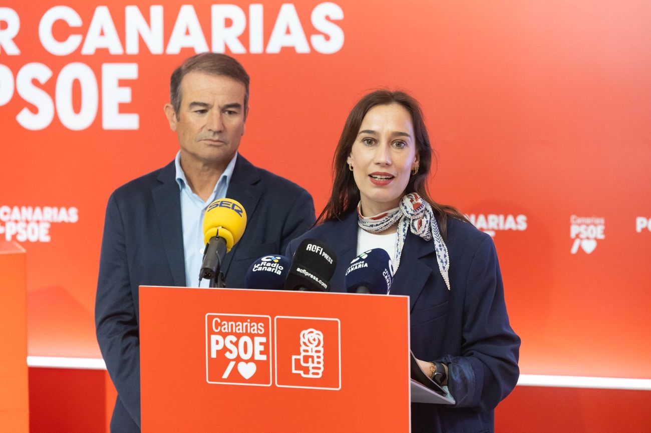 Marcos Hernández y Nira Fierro (PSOE).