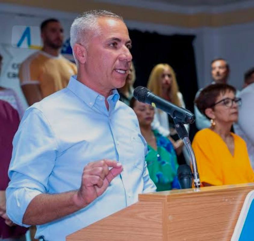 El portavoz de AM-CC en el Ayuntamiento de Antigua, David Alberto.