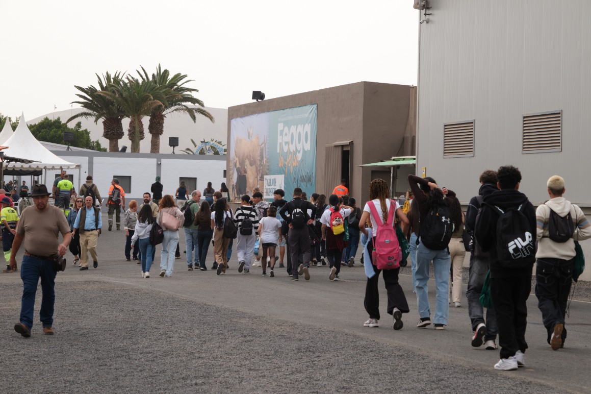 Escolares visitan FEAGA 2026.