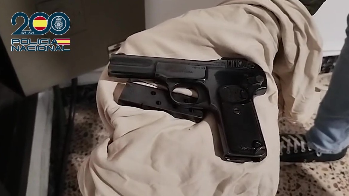 Arma incautada por la Policía Nacional.