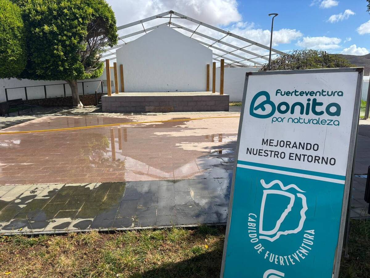 Instalación de una pérrgola en Tiscamanita, desde el programa 'Fuerteventura, bonita por naturaleza'.