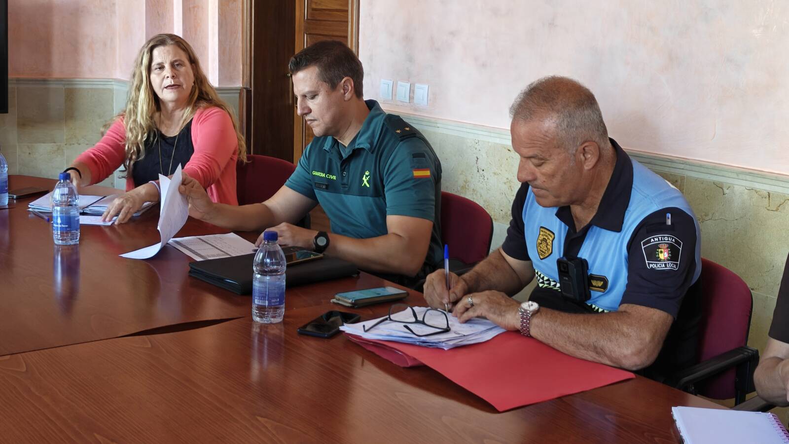 Reunión sobre la seguridad en El Castillo