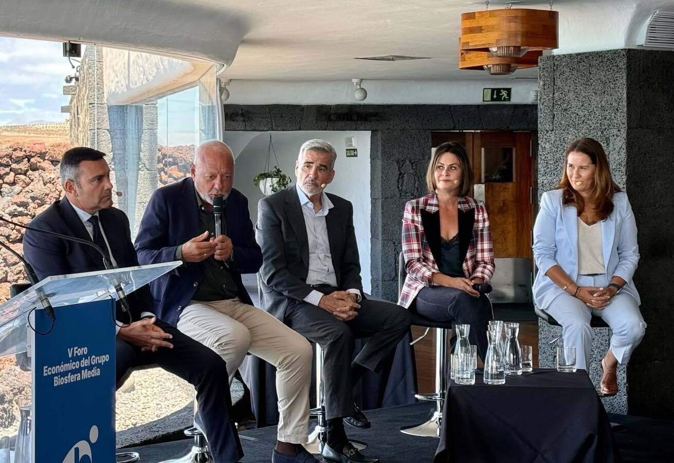 V Foro Económico del grupo Biosfera Media, celebrado en Arrecife.