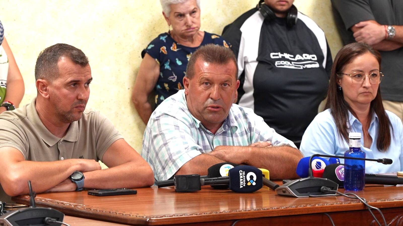 Matías Peña, se defiende en el pleno de su censura.