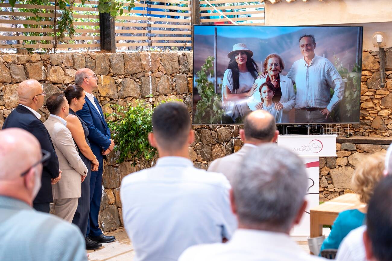 Inauguración de Bodegas La Hubara.